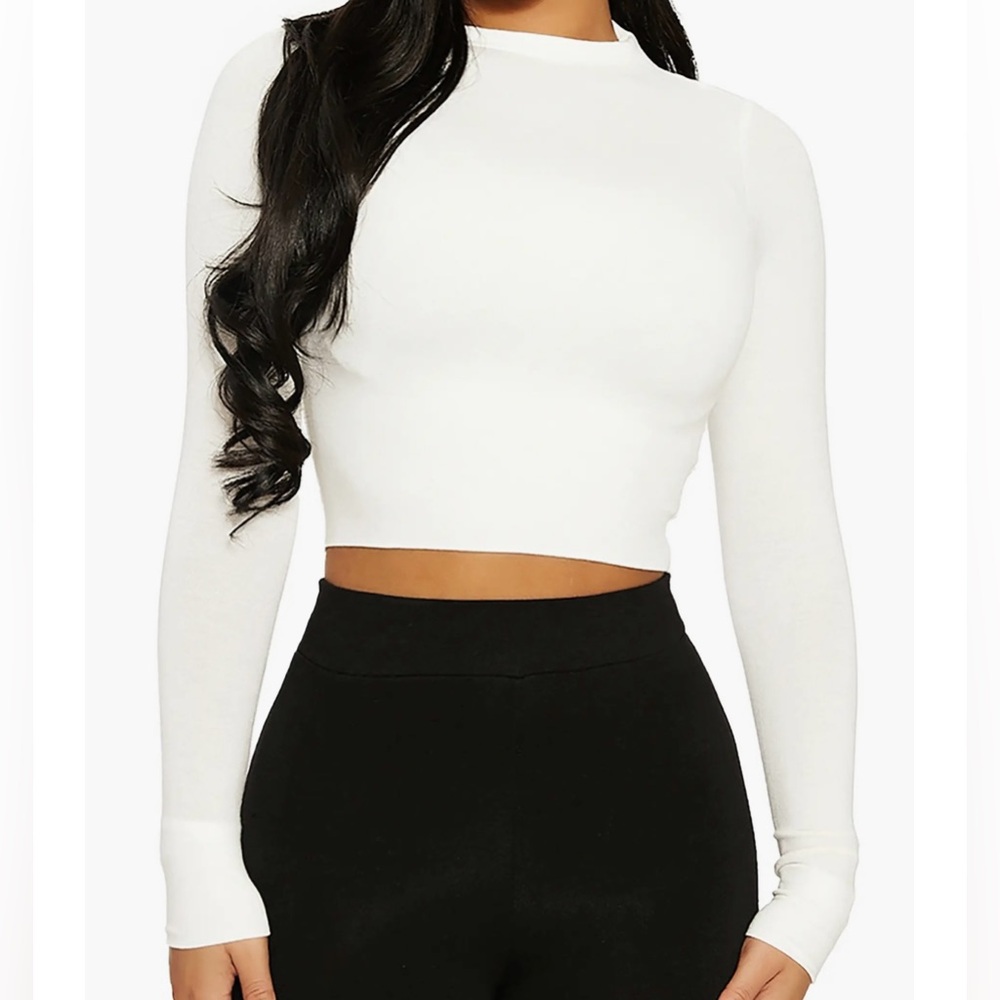 Express - Women’s Ivory Contour Croptop